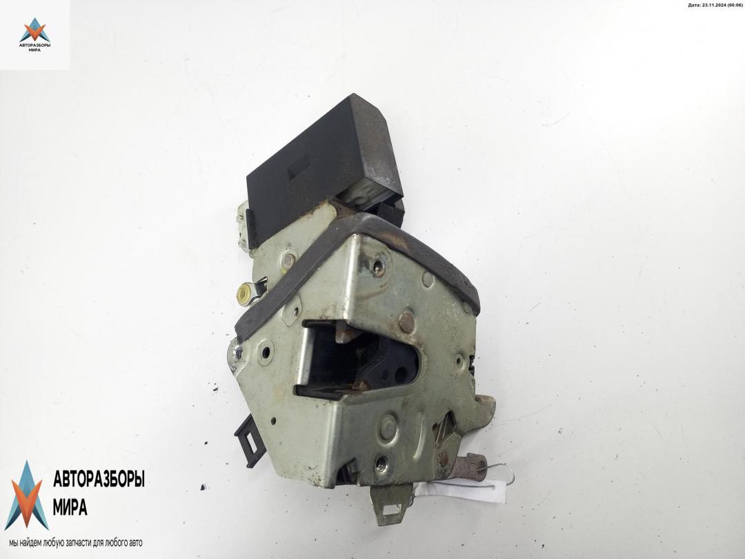 замок двери передней правой BMW 5 серия E39 1998, 2.5 л., дизель, АКПП, зелёный, седан - фото №1