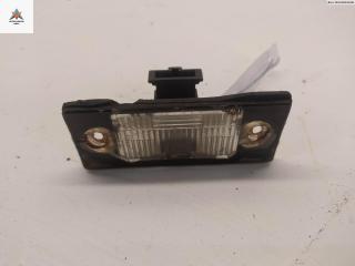 подсветка номера Volkswagen Golf 4 поколение 1999, 1.9 л., дизель, МКПП, красный, универсал