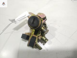 Личинка замка багажника Audi A4 B6 2002, 2.5 л., дизель, МКПП, серый, универсал, 8E0827573