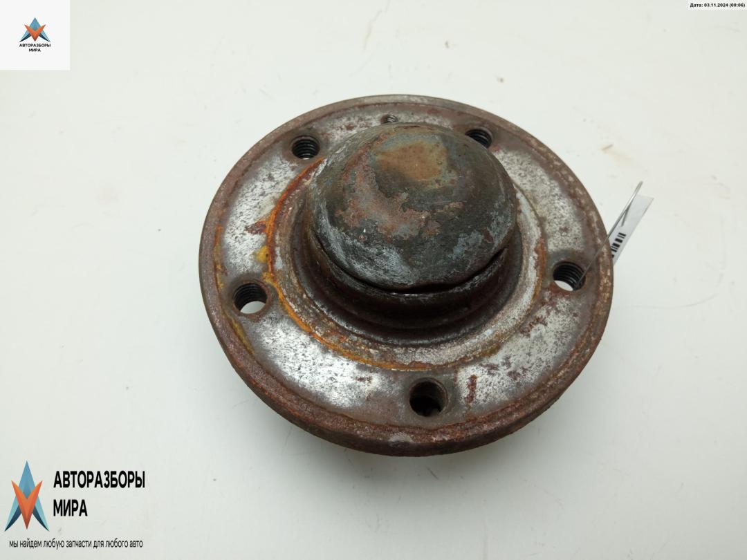 ступица задняя правая Volvo V70 1 поколение 1999, 2.4 л., бензин, МКПП, чёрный, универсал - фото №1