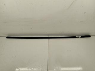 Молдинг стекла двери задней левой наружный Volkswagen Passat B3 1990, 1.8 л., бензин, МКПП, красный, универсал