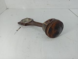 поршень Audi A4 B5 1997, 2.4 л., бензин, МКПП, синий, универсал, 81L4