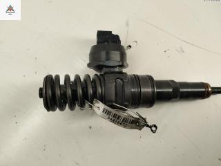 форсунка Skoda Fabia 1 поколение (6Y) [рестайлинг] 2006, 1.4 л., дизель, МКПП, красный, универсал, 038130073AG