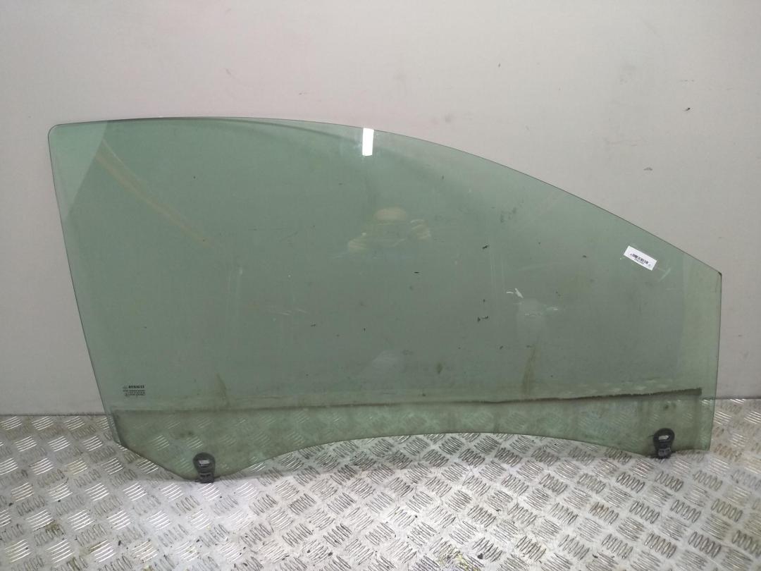 стекло двери передней правой Renault Clio III 2005, 1.4 л., бензин, МКПП, чёрный, хетчбэк 3 дв., 43R-009007
