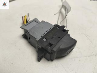 кнопка стеклоподъемника заднего правого Renault Laguna 1 поколение [рестайлинг] 1999, 1.6 л., бензин, МКПП, серый, хетчбэк 5 дв., 7700417488