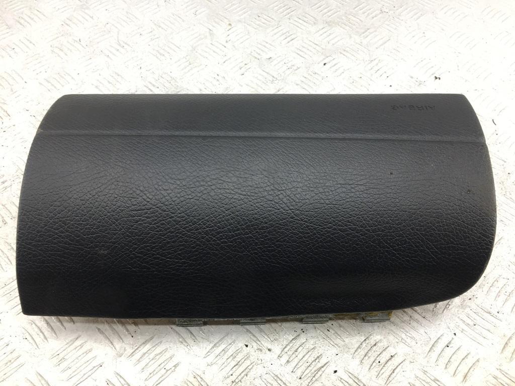 накладка на торпедо (консоль) Opel Omega B 1996, 2.0 л., бензин, МКПП, зелёный, универсал, 90460229