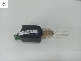 активатор замка багажника Audi A3 8L [рестайлинг] 2000, 1.6 л., бензин, МКПП, чёрный, хетчбэк 3 дв., 4B9962115