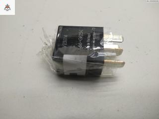 реле (прочие) Ford Focus 1 поколение [рестайлинг] 2004, 2.0 л., бензин, МКПП, красный, хетчбэк 3 дв., 2W9314B192BA