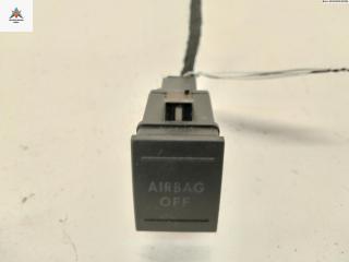 кнопка (выключатель) Volkswagen Polo 4 поколение 2002, 1.2 л., бензин, МКПП, синий, хетчбэк 3 дв., 6Q0919235