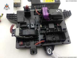 блок предохранителей Opel Astra J [рестайлинг] 2011, 1.6 л., бензин, МКПП, чёрный, хетчбэк 5 дв., 13343949