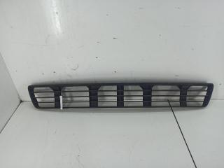 заглушка (решетка) в бампер Audi A4 B5 1995, 2.6 л., бензин, МКПП, чёрный, седан, 8D0807683