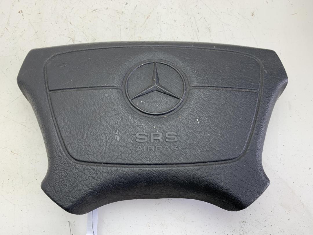 подушка безопасности водителя Mercedes-Benz E W210 1997, 2.0 л., бензин, АКПП, чёрный, универсал