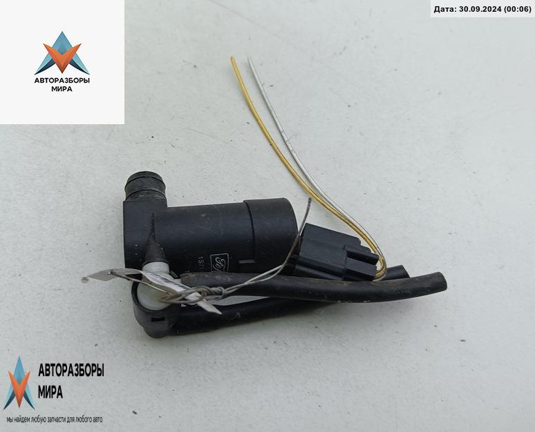 насос (моторчик) омывателя стекла Ford Focus 2 поколение 2005, синий, хетчбэк 5 дв., 1S7117K624FC - фото №1