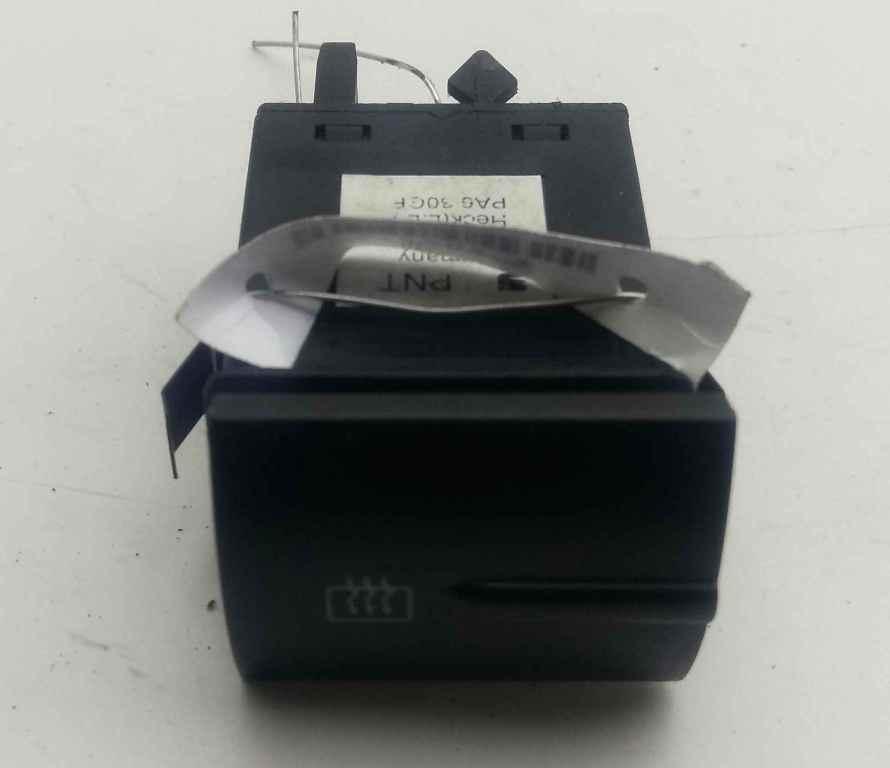 кнопка обогрева заднего стекла SEAT Toledo 2 поколение 1999, 2.3 л., бензин, МКПП, зелёный, седан - фото №1