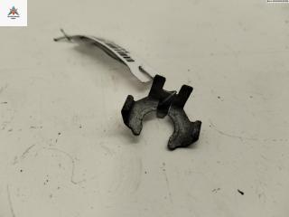 крепление форсунки Volkswagen Golf 4 поколение 2003, 1.6 л., бензин, МКПП, серый, универсал, 036133047