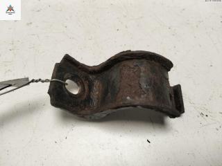 крепление стабилизатора / втулки стабилизатора Renault Megane 1 поколение 1998, 2.0 л., бензин, МКПП, серый, хетчбэк 5 дв.