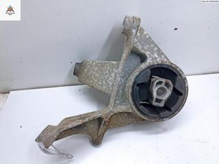 подушка крепления КПП Opel Antara 1 поколение [рестайлинг] 2011, 2.2 л., дизель, МКПП, чёрный, внедорожник 5 дв.