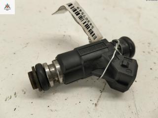 форсунка Volkswagen Polo 3 поколение 1998, 1.4 л., бензин, МКПП, зелёный, универсал, 030906031E