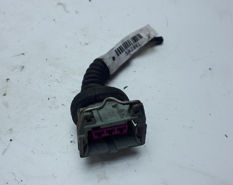 разъем (фишка) проводки Volkswagen Passat B5 1997, 1.8 л., бензин, МКПП, красный, универсал, 443906233 - фото №1