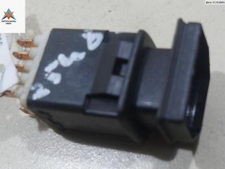 кнопка аварийной сигнализации Renault Megane 1 поколение 1996, 1.6 л., бензин, МКПП, зелёный, хетчбэк 5 дв., 7700430165