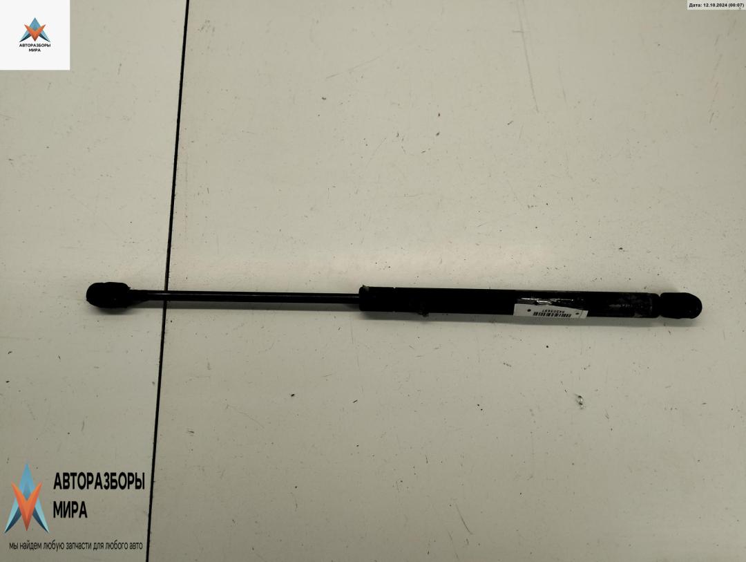 амортизатор крышки багажника (3-5 двери) Skoda Fabia 1 поколение (6Y) 2001, 1.4 л., бензин, МКПП, серый, хетчбэк 5 дв., 6Y0827550A - фото №1