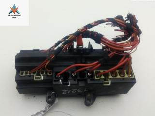 блок предохранителей BMW 7 серия E65/E66/E67 2001, 4.4 л., бензин, АКПП, чёрный, седан