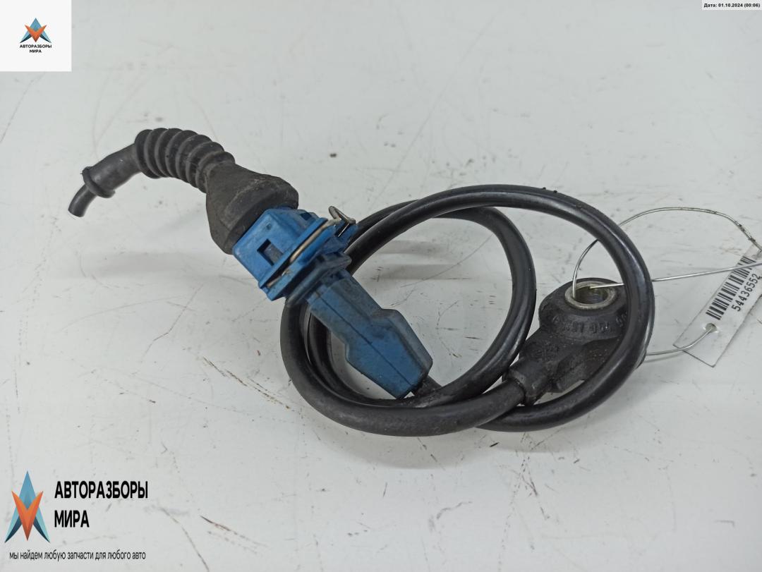 датчик детонации Audi A4 B5 1996, 1.8 л., бензин, МКПП, чёрный, универсал, 054905377G - фото №1