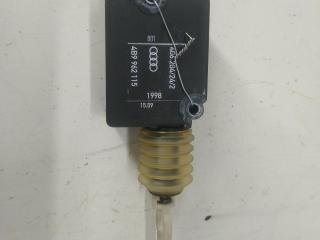 активатор замка багажника Audi A6 4B/C5 1998, 2.5 л., дизель, МКПП, синий, универсал, 4B9962115