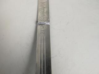 Накладка на порог внутренняя (салона) Mercedes-Benz C-Класс W204/S204 2008, 3.0 л., дизель, АКПП, чёрный, универсал, 2046800135