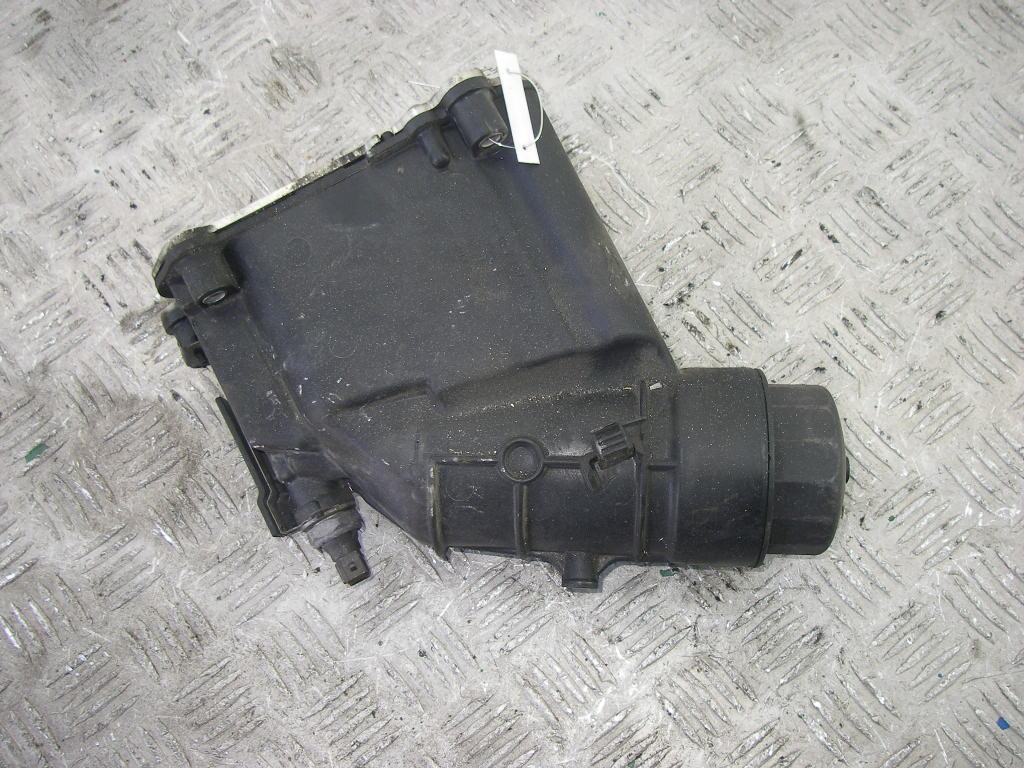 корпус масляного фильтра BMW 3 E90/E91/E92/E93 2007, 2.0 л., дизель, МКПП, универсал, 11427807799