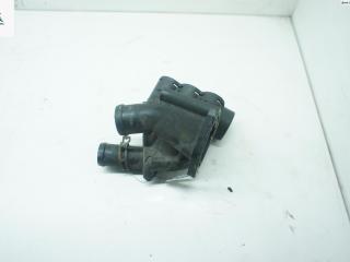 корпус термостата Volkswagen Sharan 1 поколение 1998, 2.8 л., бензин, АКПП, серый, минивэн, 021121121A