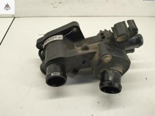 корпус термостата Volkswagen Golf 4 поколение 2000, 1.6 л., бензин, МКПП, зелёный, хетчбэк 5 дв., 032121111