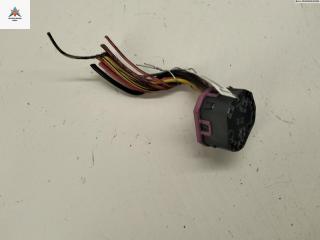 разъем (фишка) проводки Volkswagen Passat B5 1999, 2.8 л., бензин, МКПП, синий, универсал, 4A0971975