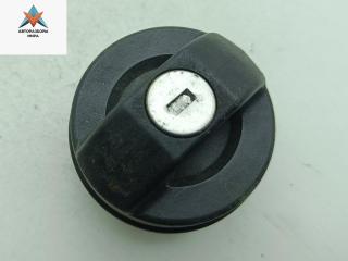 пробка топливного бака Audi A4 B5 1997, 1.8 л., бензин, МКПП, чёрный, универсал, 445900