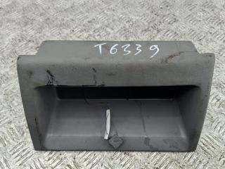 короб предохранителей Volkswagen Passat B3 1989, 1.8 л., бензин, МКПП, серый, седан, 357857965