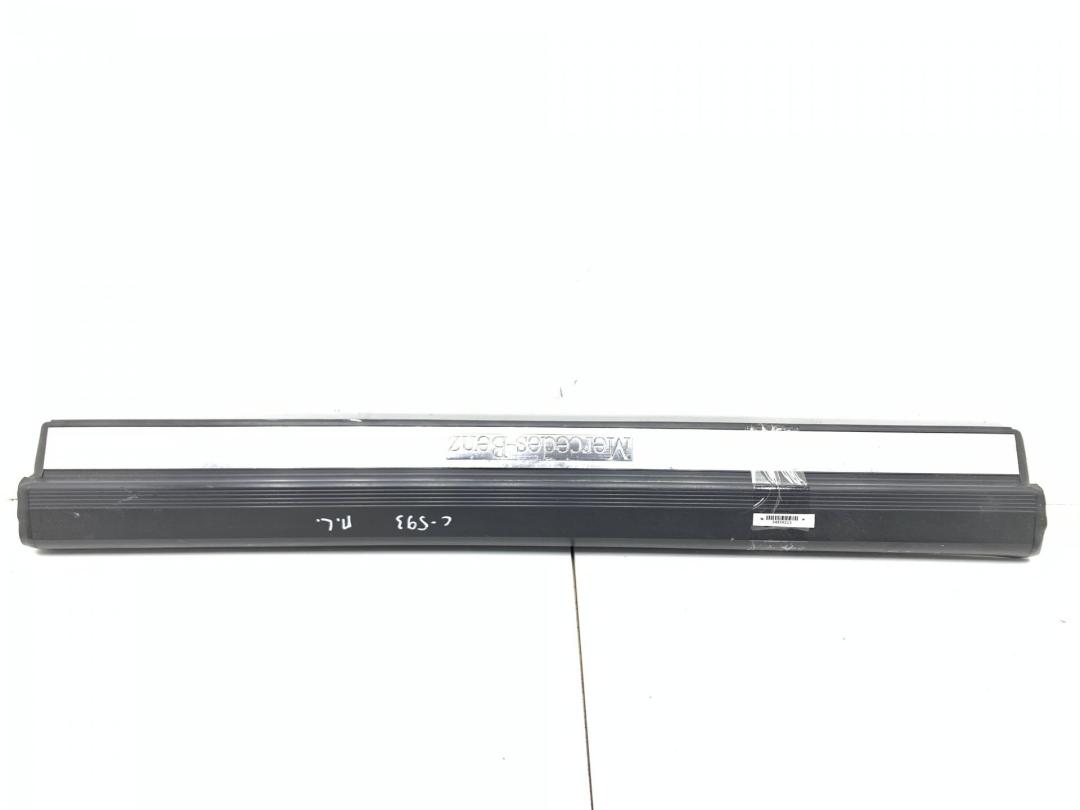 Накладка на порог внутренняя (салона) Mercedes-Benz CLK-CLass C208 1998, 2.3 л., бензин, АКПП, синий, кабриолет, 2086800835