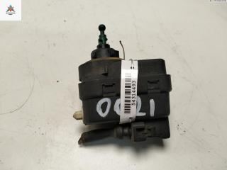 корректор фар Renault Kangoo 1 поколение 1999, 1.2 л., бензин, МКПП, красный, фургон, 7700424223