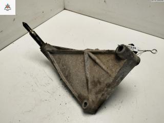 кронштейн КПП Renault Scenic 1 поколение [рестайлинг] 2000, 2.0 л., бензин, МКПП, серый, минивэн, 7700432184