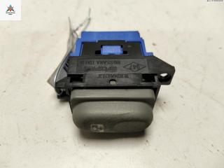 кнопка стеклоподъемника заднего левого Renault Scenic 1 поколение [рестайлинг] 2001, 1.6 л., бензин, АКПП, серый, минивэн, 7700433116