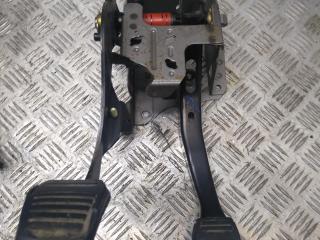 узел педальный (блок педалей) Ford Mondeo 2 поколение 2000, 1.8 л., бензин, МКПП, белый, универсал, 94BB7520AD