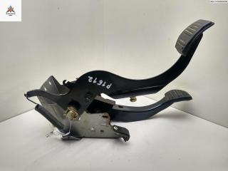 узел педальный (блок педалей) Ford Mondeo 2 поколение 1998, 2.0 л., бензин, МКПП, чёрный, универсал, 94BB7520AD