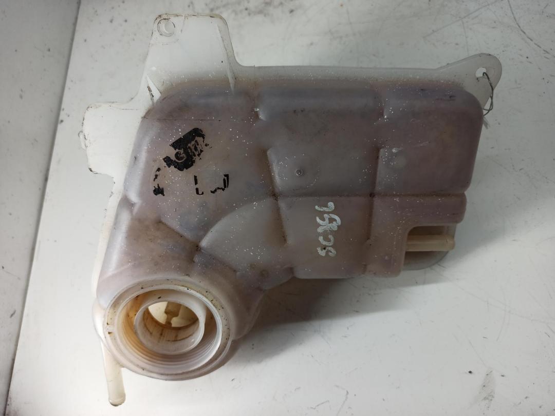 бачок расширительный Audi A4 B6 2002, 2.4 л., бензин, 8E012403A
