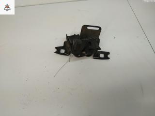 замок капота Volkswagen Polo 3 поколение [рестайлинг] 2000, 1.4 л., бензин, МКПП, серый, хетчбэк 5 дв., 6N0823509F