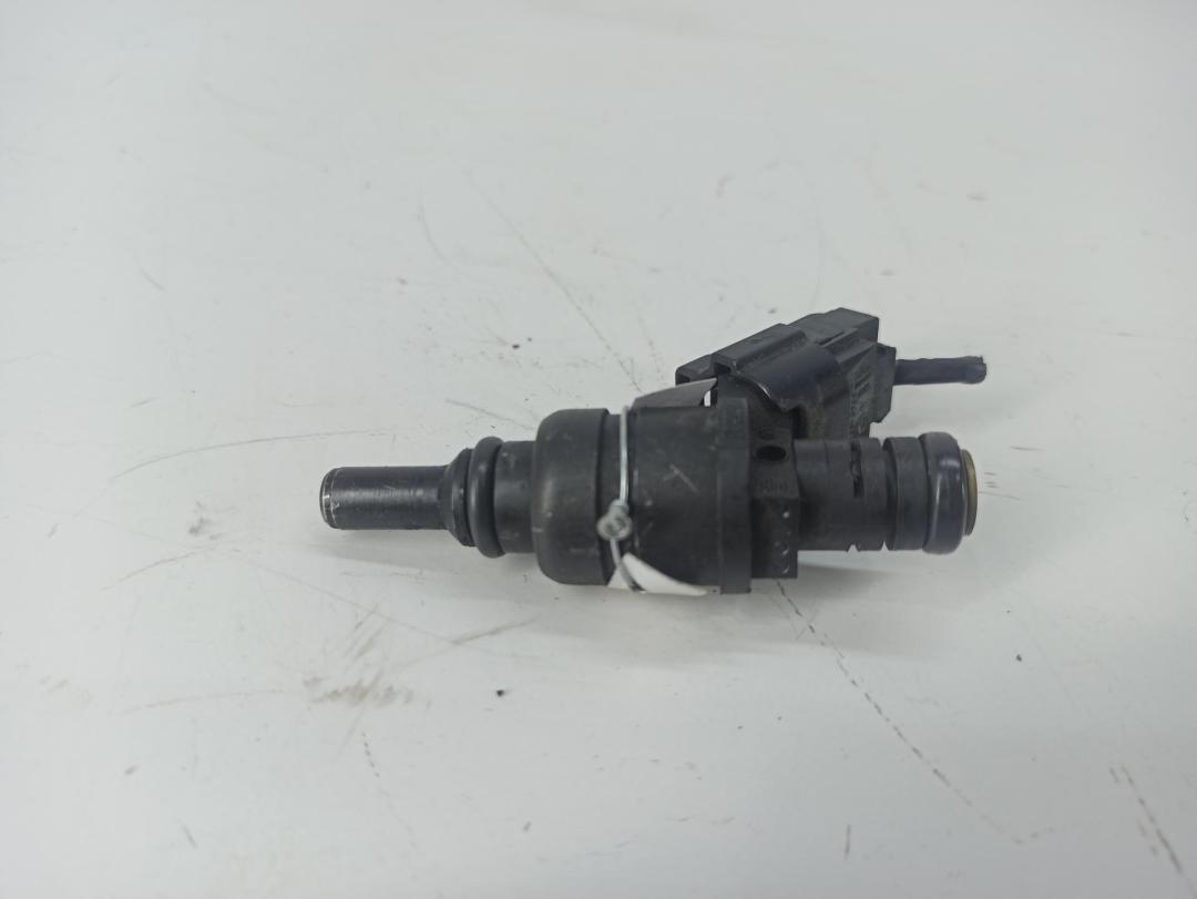 форсунка Audi A3 8L 2002, 1.8 л., бензин, МКПП, серый, хетчбэк 5 дв., 06A906031AF