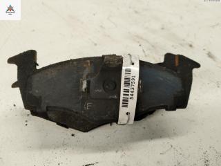 Колодки тормозные передние Volkswagen Polo 3 поколение 1998, 1.4 л., бензин, МКПП, зелёный, универсал