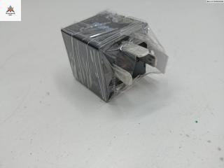 реле (прочие) Opel Astra F [рестайлинг] 1996, 1.4 л., бензин, МКПП, жёлтый, хетчбэк 5 дв., 90055543