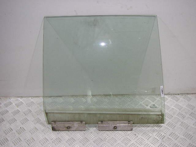 стекло двери задней правой BMW 5 E34 1995, 2.0 л., бензин, МКПП, зелёный, универсал