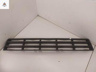 заглушка (решетка) в бампер Volkswagen Golf 4 поколение 1998, 1.4 л., бензин, МКПП, чёрный, хетчбэк 3 дв., 1J0853677