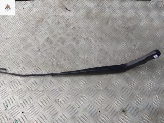 Щеткодержатель (поводок стеклоочистителя) передний Opel Meriva 1 поколение (A) 2003, 1.6 л., бензин, МКПП, чёрный, минивэн, 13140019