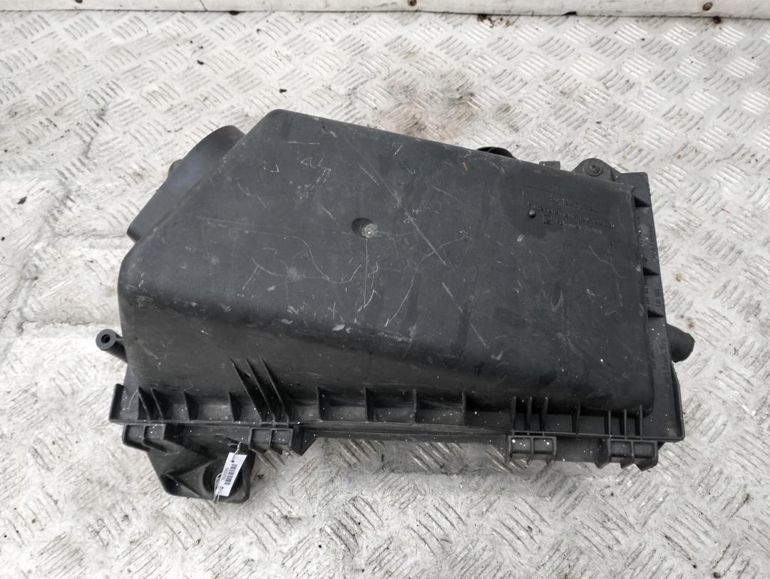 корпус воздушного фильтра Volkswagen Bora 1999, 1.9 л., дизель, МКПП, серый, седан, 1J0129607AJ